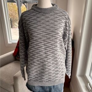 Vintage Street Closed Knit Sweater 🩶